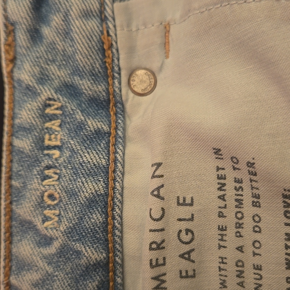 American Eagle Light Blue Straight Leg Jeans Size 4 - Picture 4 of 5
